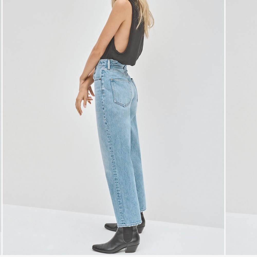 NWT Aritzia Joni jeans 26L - Picture 2 of 8